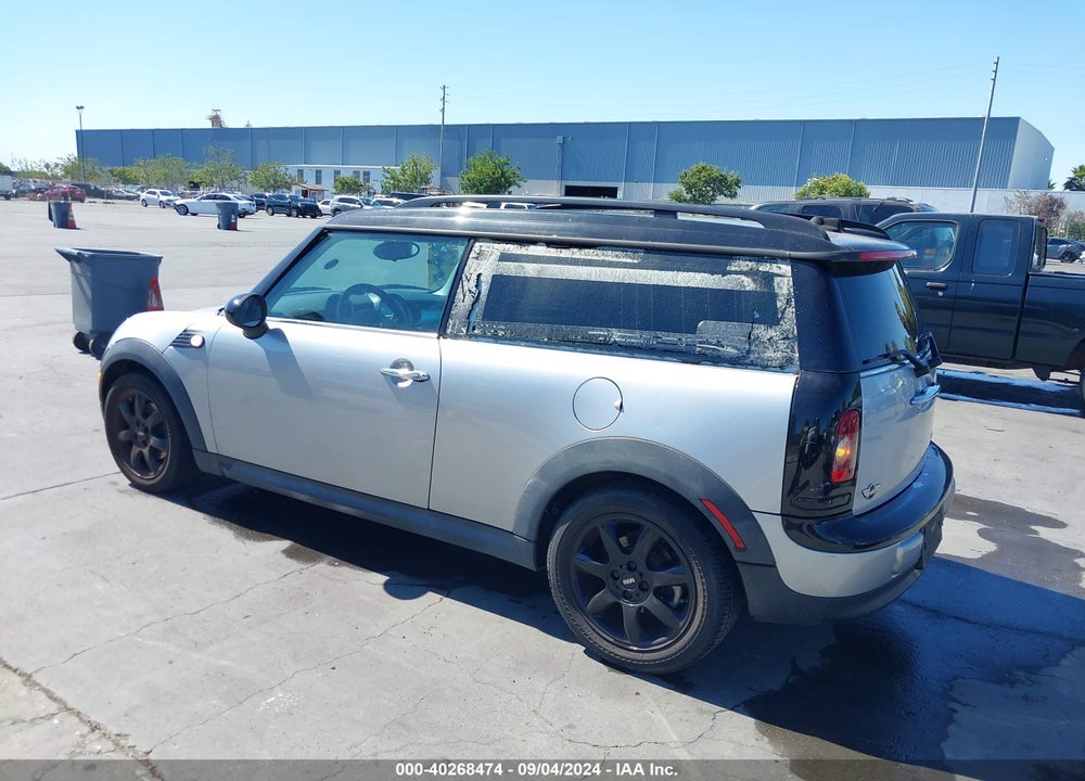 2010 MINI COOPER CLUBMAN VIN: WMWML3C58ATX38224