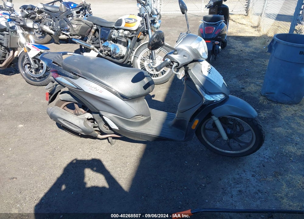 2018 PIAGGIO LIBERTY VIN: ZAPM898GXJ700053
