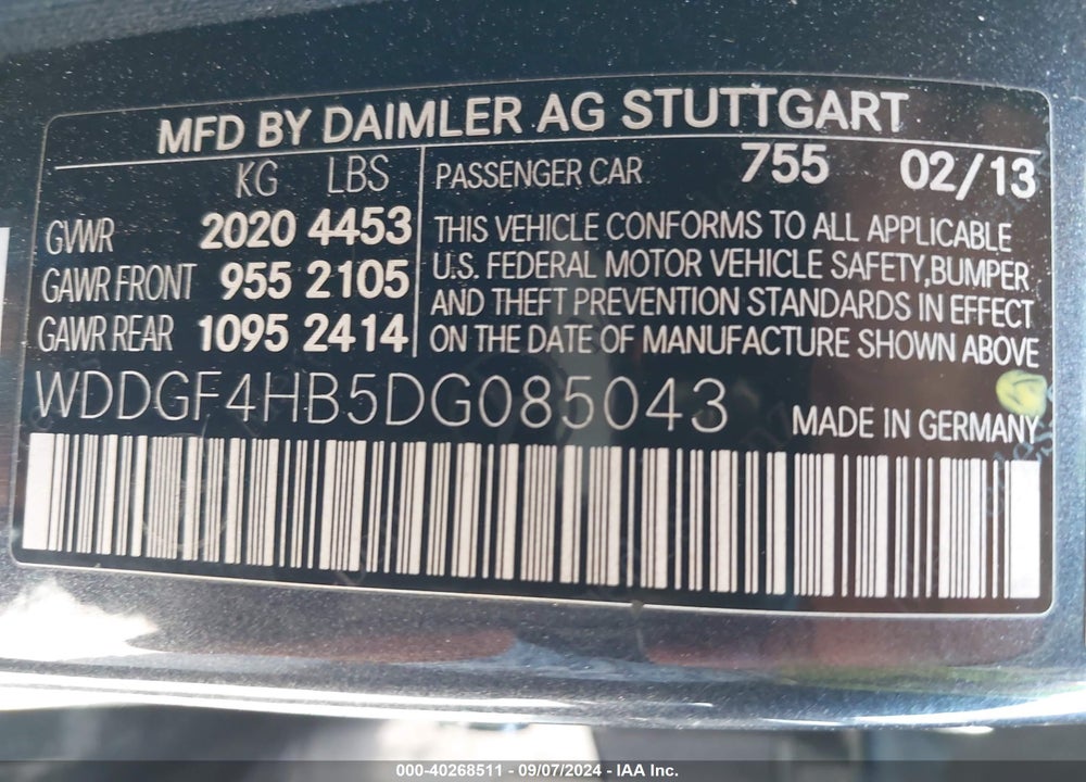 2013 MERCEDES-BENZ C 250 LUXURY/SPORT VIN: WDDGF4HB5DG085043