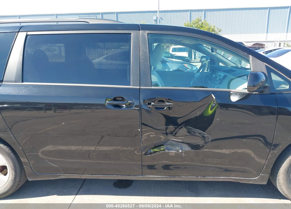 2011 TOYOTA SIENNA LE V6 VIN: 5TDKK3DCXBS141778