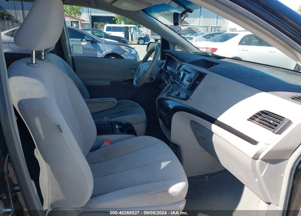 2011 TOYOTA SIENNA LE V6 VIN: 5TDKK3DCXBS141778