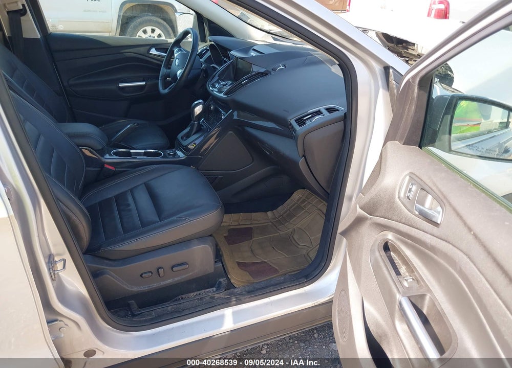 2015 TITAN FORD ESCAPE IUM VIN: 1FMCU9J93FUC36013