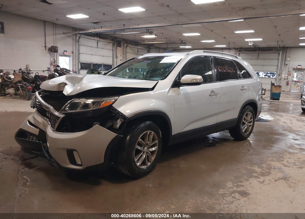 2014 KIA SORENTO LX VIN: 5XYKT4A68EG476802