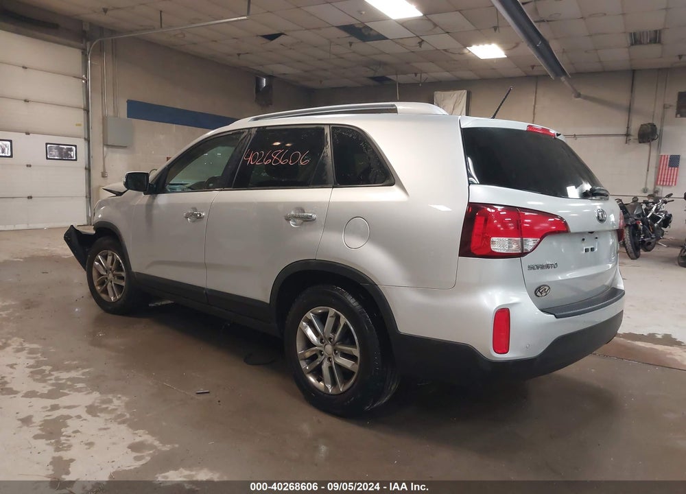 2014 KIA SORENTO LX VIN: 5XYKT4A68EG476802