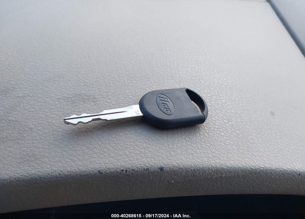 2006 FORD F-150 LARIAT/XLT VIN: 1FTPW12V96FB32000