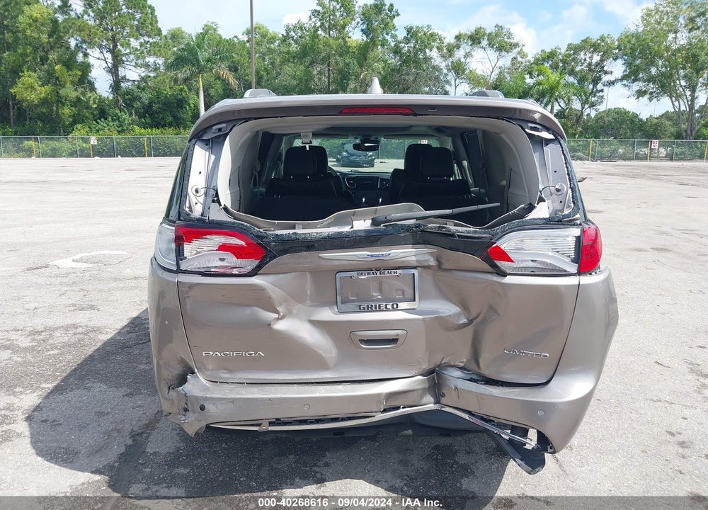 2018 CHRYSLER PACIFICA LIMITED VIN: 2C4RC1GG4JR247651