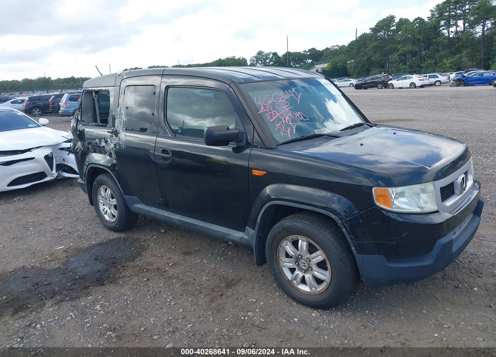 2011 HONDA ELEMENT LX VIN: 5J6YH1H38BL000033