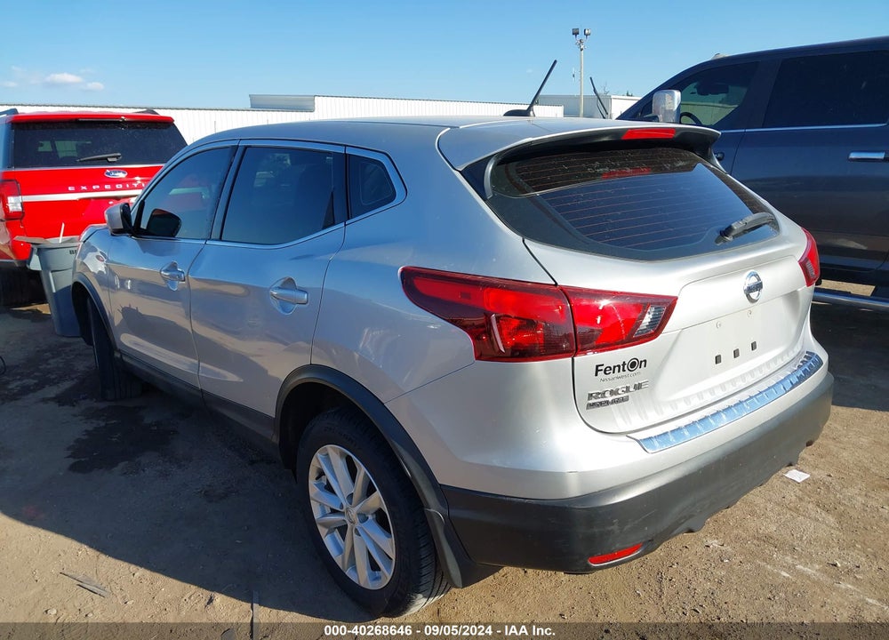 2017 NISSAN ROGUE SPORT S VIN: JN1BJ1CP3HW028343