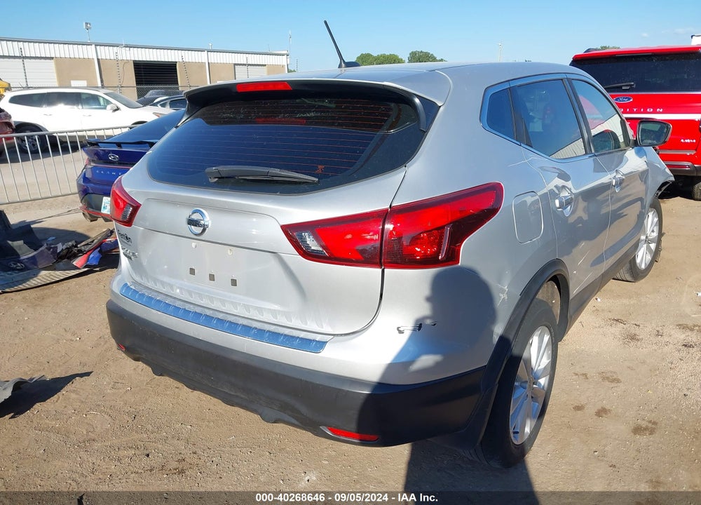 2017 NISSAN ROGUE SPORT S VIN: JN1BJ1CP3HW028343