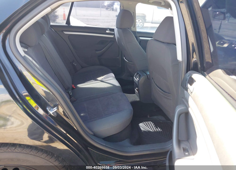 2007 VOLKSWAGEN JETTA VIN: 3VWGG71K47M151978