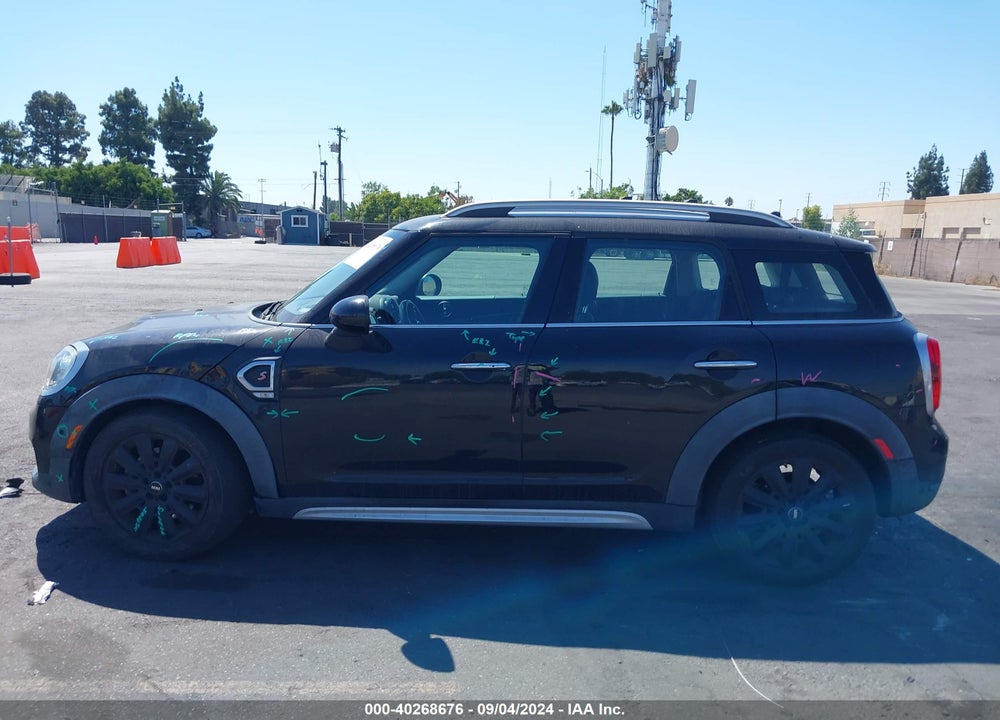 2018 MINI COUNTRYMAN COOPER S VIN: WMZYT3C32J3E00808