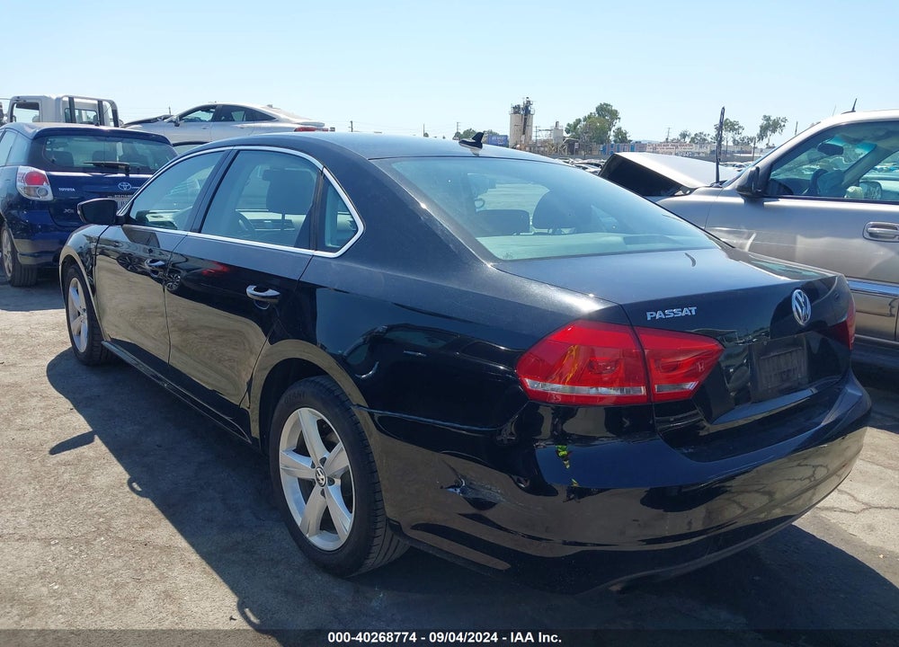 2015 VOLKSWAGEN PASSAT 1.8T LIMITED EDITION VIN: 1VWAT7A30FC112346