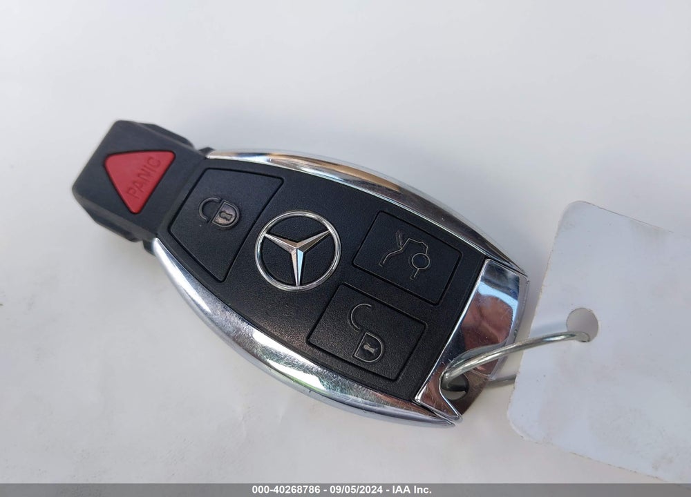 2014 MERCEDES-BENZ C 250 LUXURY/SPORT VIN: WDDGF4HB2EA947994