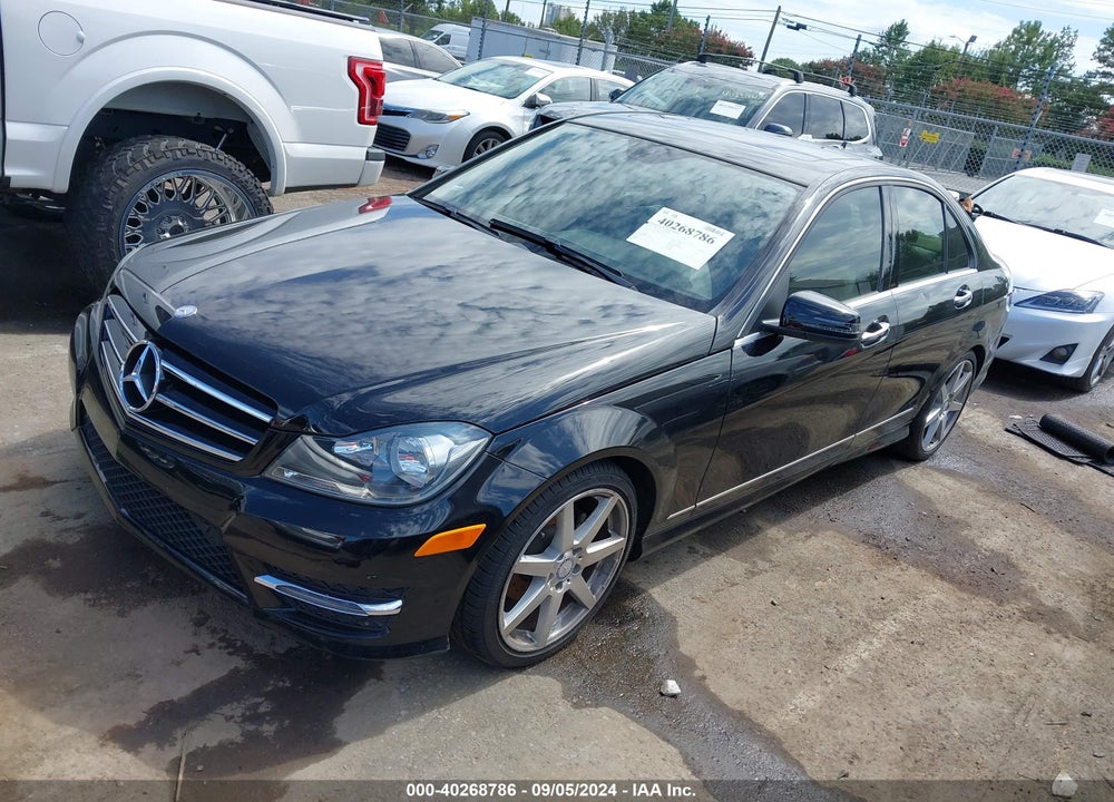 2014 MERCEDES-BENZ C 250 LUXURY/SPORT VIN: WDDGF4HB2EA947994