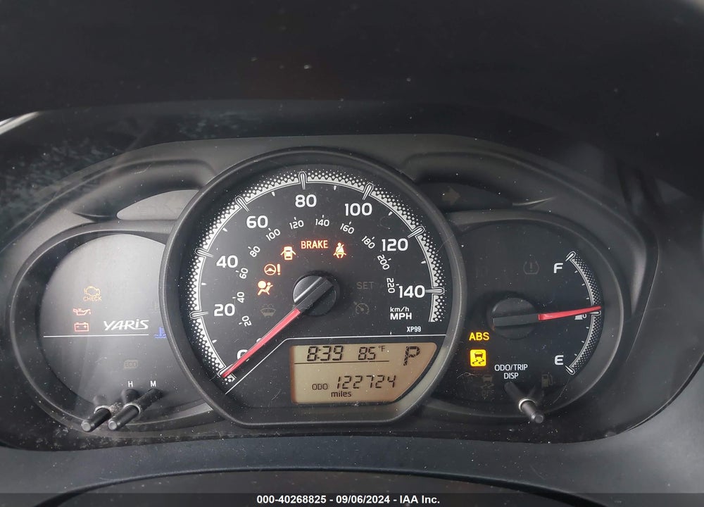2015 TOYOTA YARIS LE VIN: VNKKTUD37FA052506
