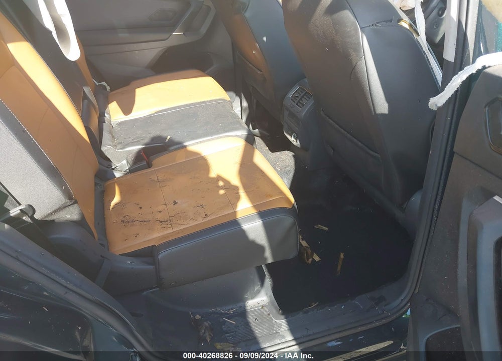 2018 VOLKSWAGEN TIGUAN 2.0T SE/2.0T SEL VIN: 3VV3B7AX8JM019598