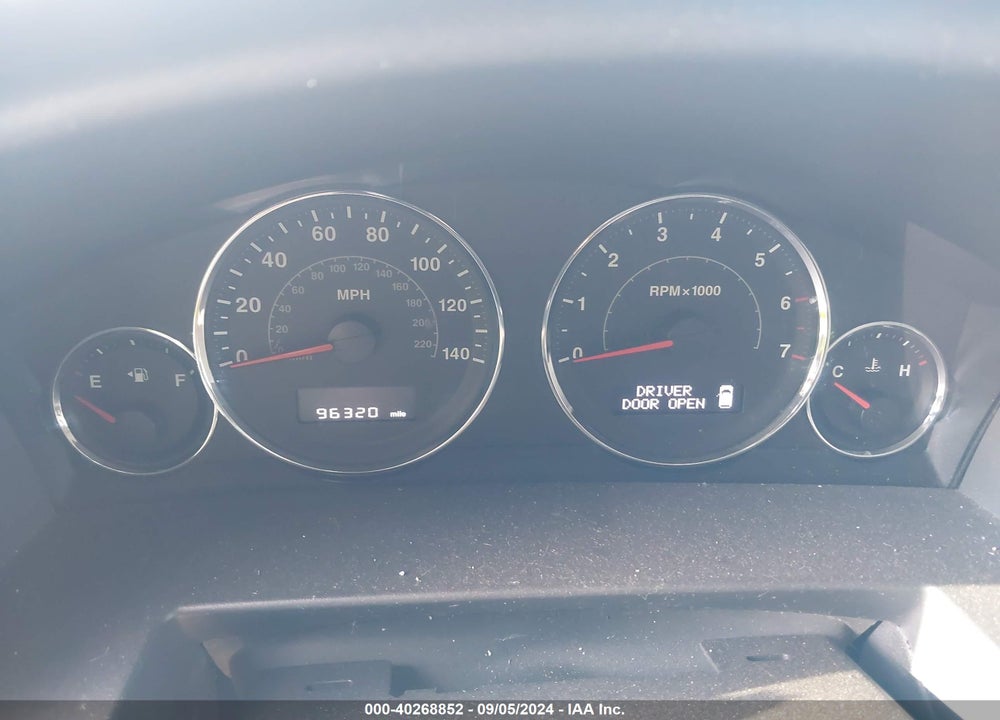 2008 JEEP COMMANDER SPORT VIN: 1J8HG48N88C172107