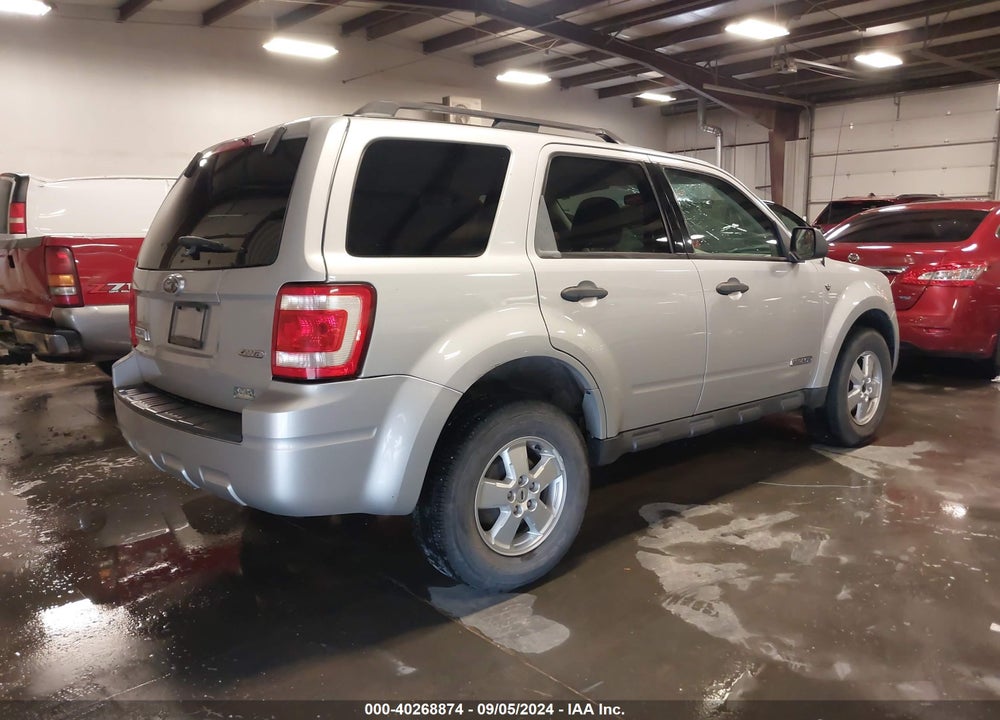 2008 FORD ESCAPE XLT VIN: 1FMCU93188KD40485