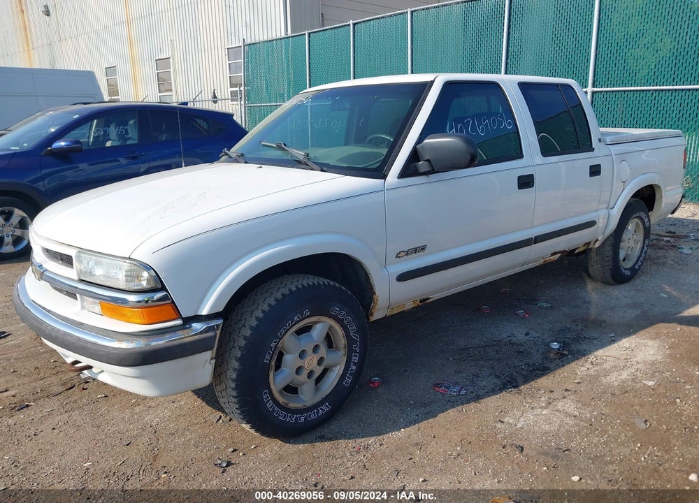 2002 CHEVROLET S-10 LS VIN: 1GCDT13W02K205971