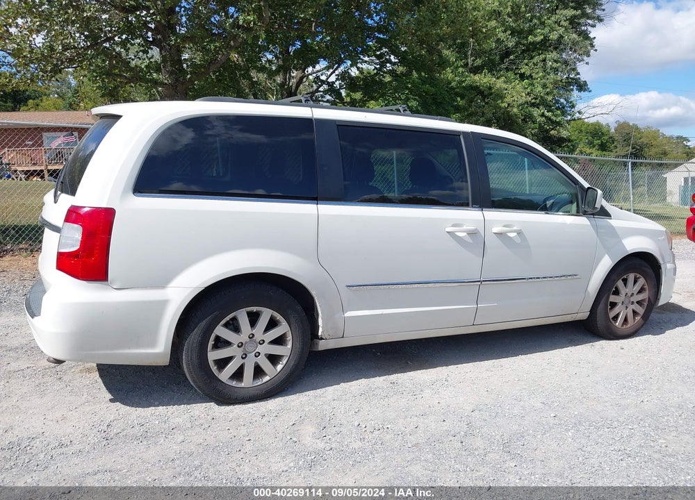 2011 CHRYSLER TOWN & COUNTRY TOURING-L VIN: 2A4RR8DG0BR619266