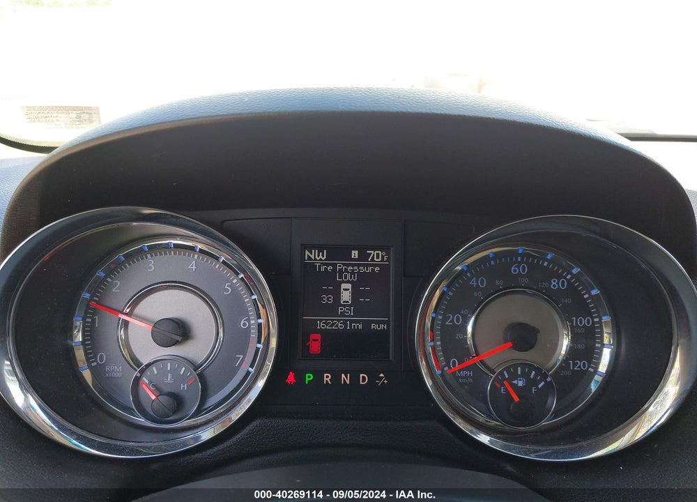 2011 CHRYSLER TOWN & COUNTRY TOURING-L VIN: 2A4RR8DG0BR619266