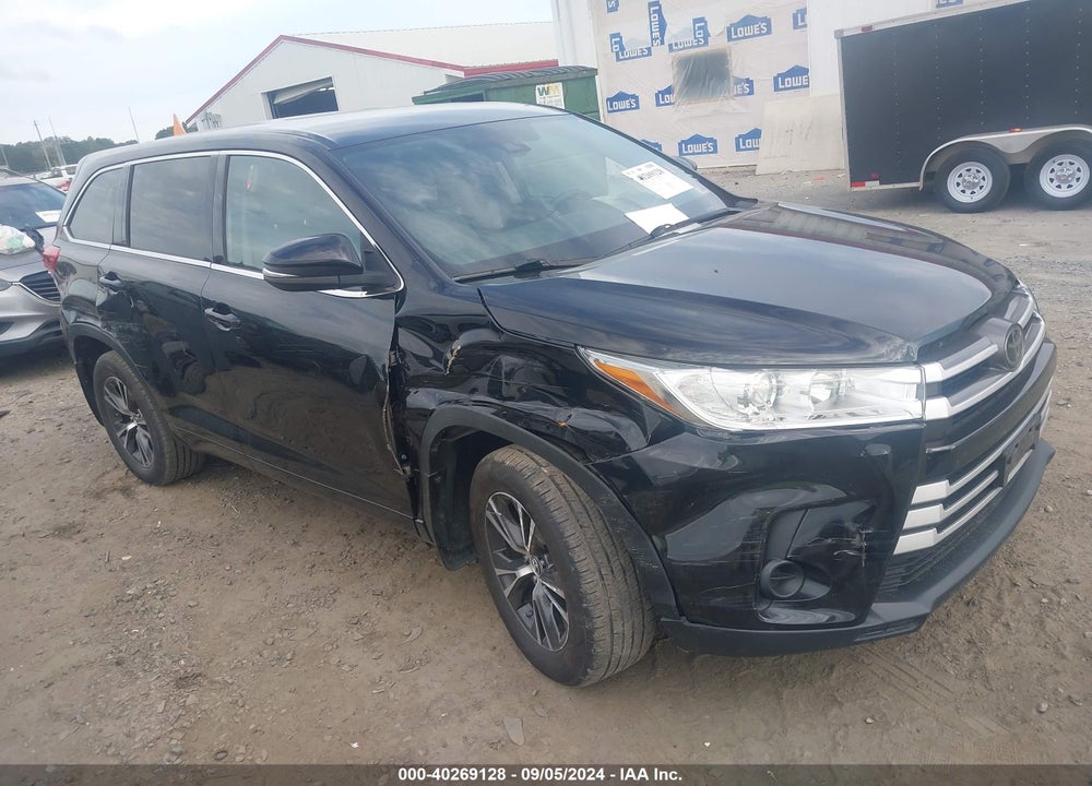 2018 TOYOTA HIGHLANDER LE VIN: 5TDBZRFHXJS493023