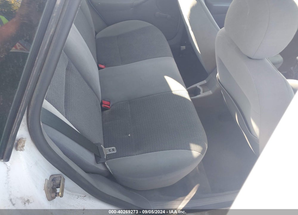 2003 FORD FOCUS LX VIN: 1FAFP33P53W292364