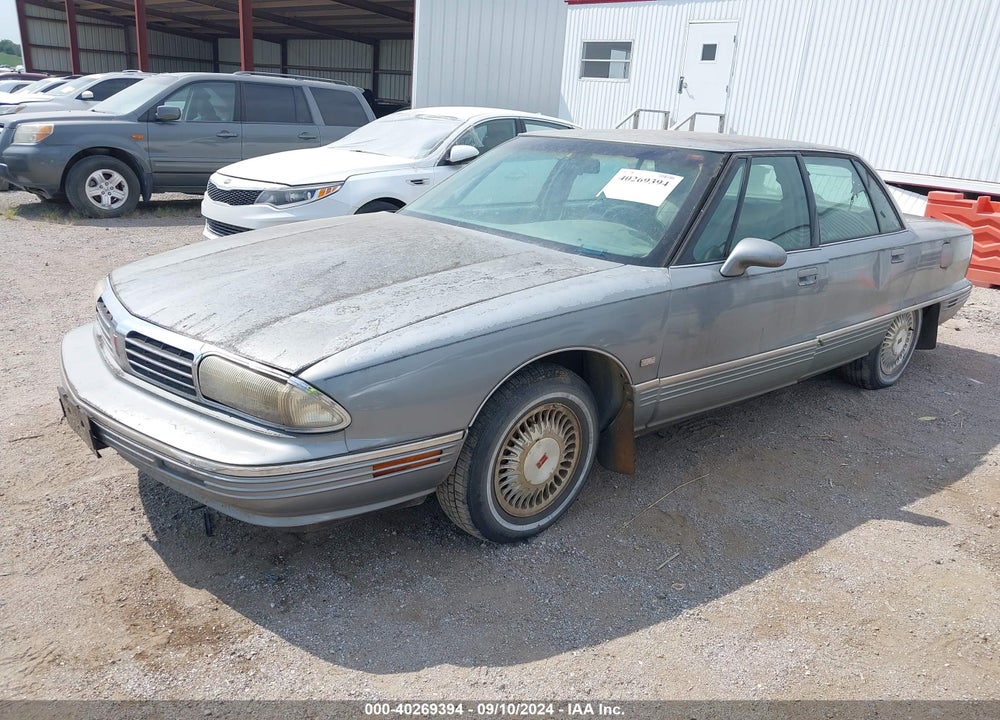 1994 OLDSMOBILE 98 REGENCY ELITE VIN: 1G3CW52L3R4300895
