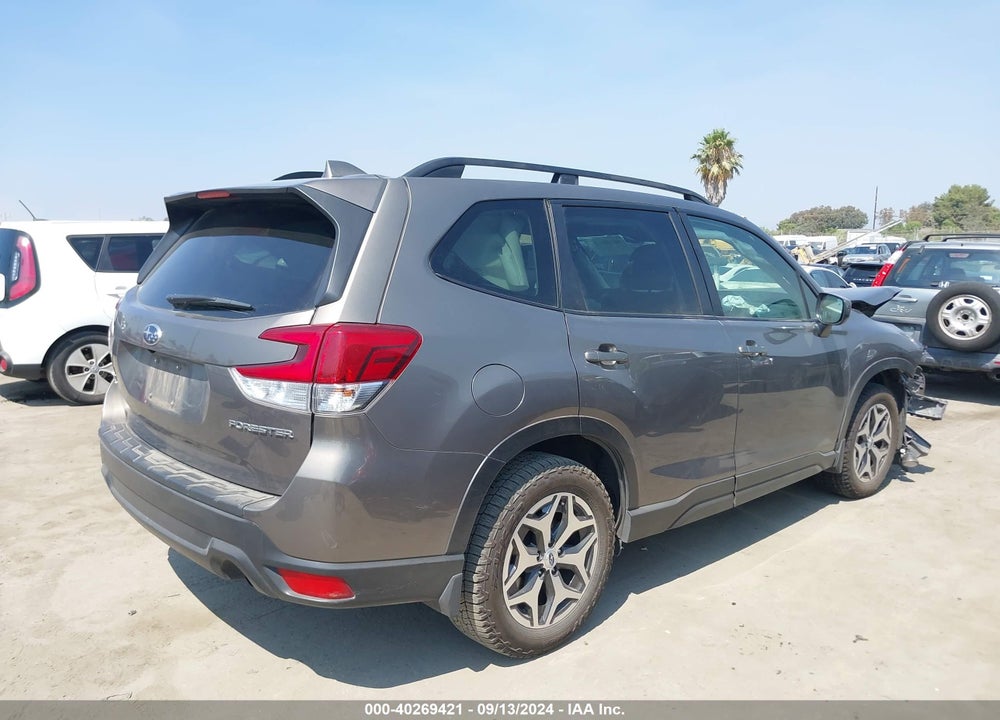 2021 SUBARU FORESTER PREMIUM VIN: JF2SKAJC7MH481195