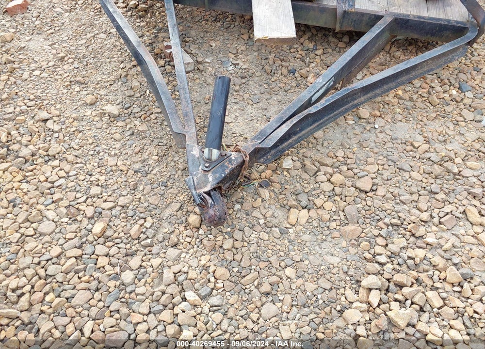 2005 SUPERIOR UTILITY TRAILER VIN: 4M8US12105D001396