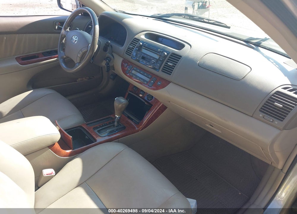2005 TOYOTA CAMRY XLE V6 VIN: 4T1BF30K05U599083