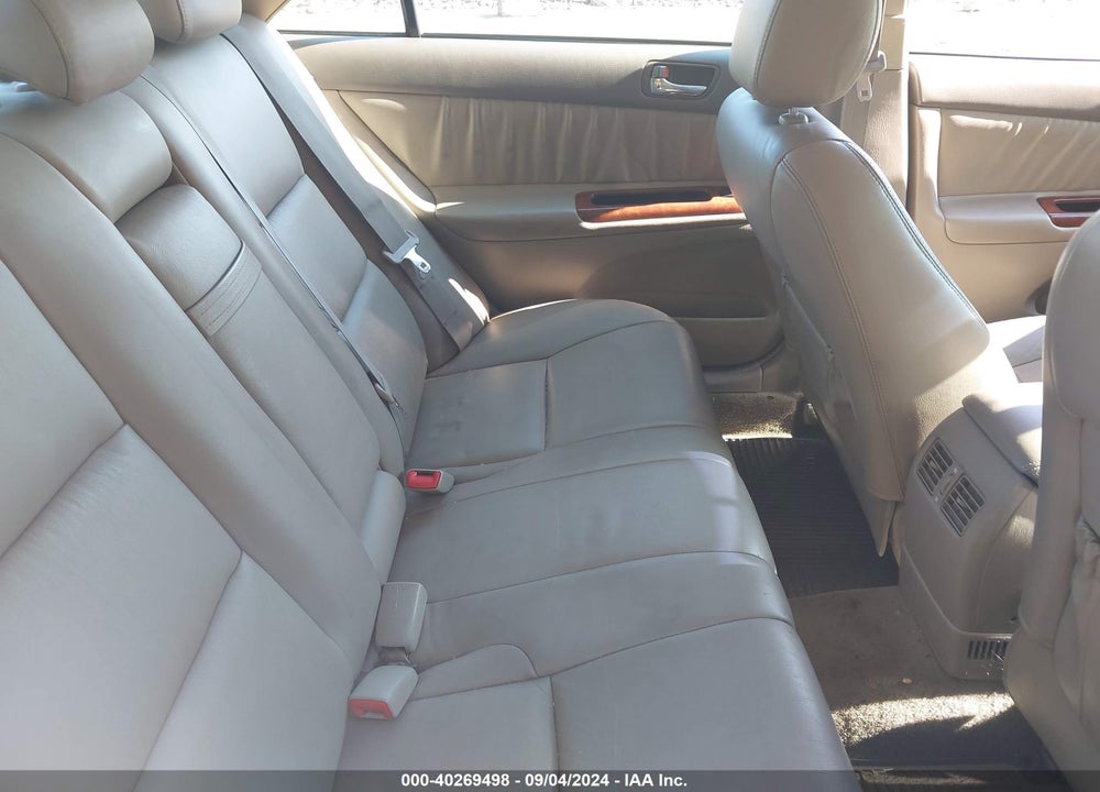 2005 TOYOTA CAMRY XLE V6 VIN: 4T1BF30K05U599083