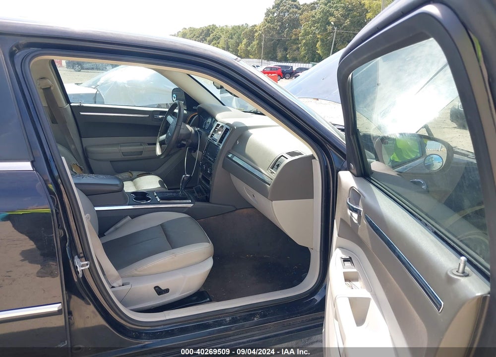 2008 CHRYSLER 300 TOURING VIN: 2C3LA53G38H283148