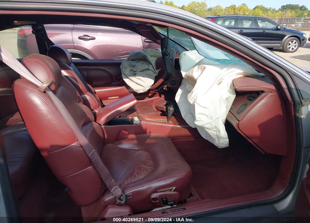 1998 BUICK RIVIERA VIN: 1G4GD2217W4706688