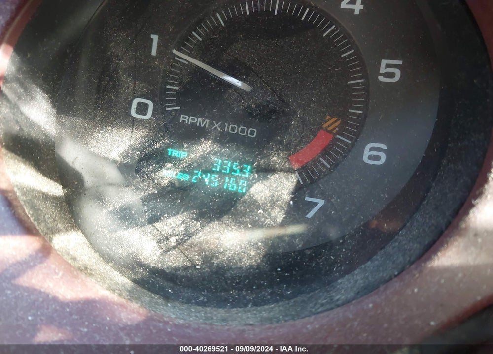 1998 BUICK RIVIERA VIN: 1G4GD2217W4706688