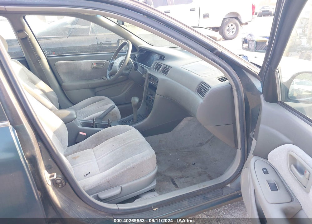 1998 TOYOTA CAMRY LE V6 VIN: JT2BF22K4W0094936
