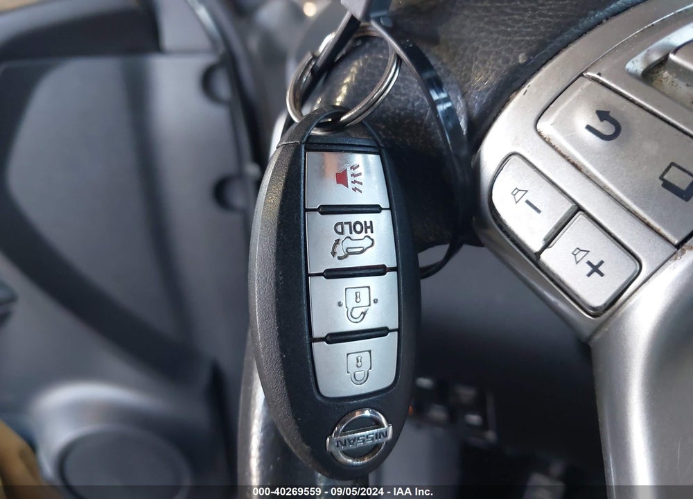 2016 NISSAN ROGUE SL VIN: 5N1AT2MV8GC853571