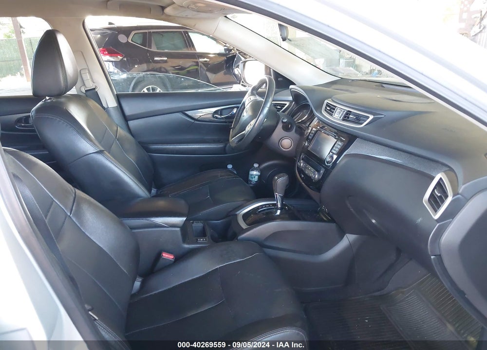 2016 NISSAN ROGUE SL VIN: 5N1AT2MV8GC853571