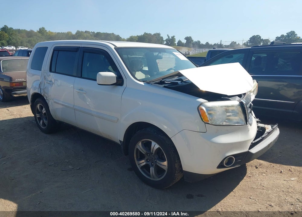 2015 HONDA PILOT SE VIN: 5FNYF4H39FB046945