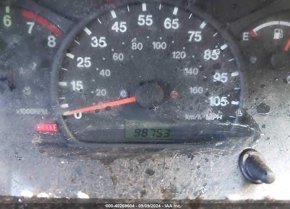 2000 SUZUKI GRAND VITARA JLX/JLX+/LIMITED VIN: JS3TD62V0Y4103924