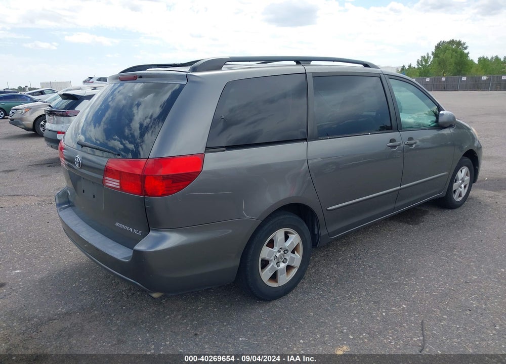 2004 TOYOTA SIENNA XLE VIN: 5TDZA22CX4S002073