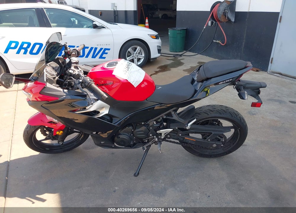 2021 KAWASAKI EX400 VIN: JKAEXKH11MDAA5225