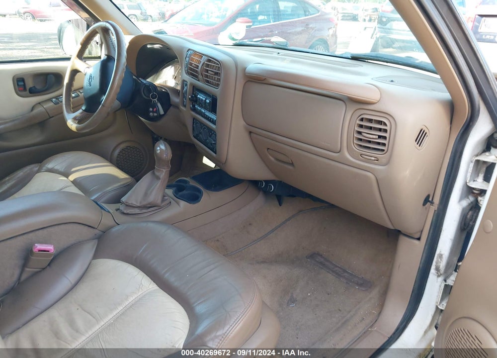 1999 CHEVROLET BLAZER TRAILBLAZER VIN: 1GNDT13W1X2241540