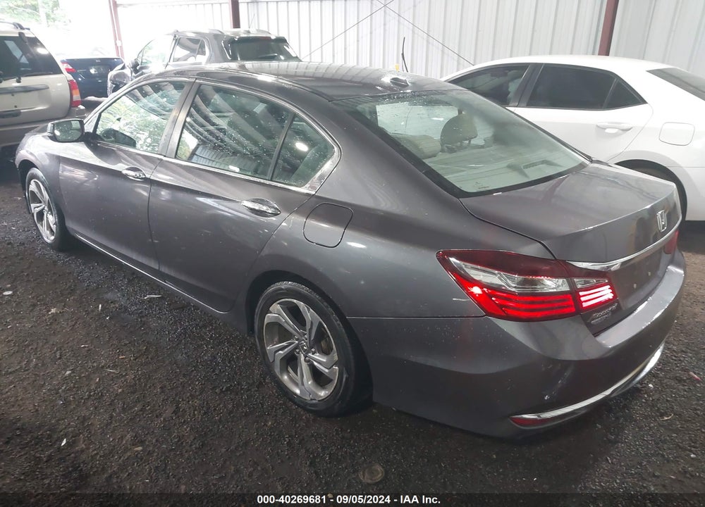 2016 HONDA ACCORD VIN: 1HGCR2F81GA242443