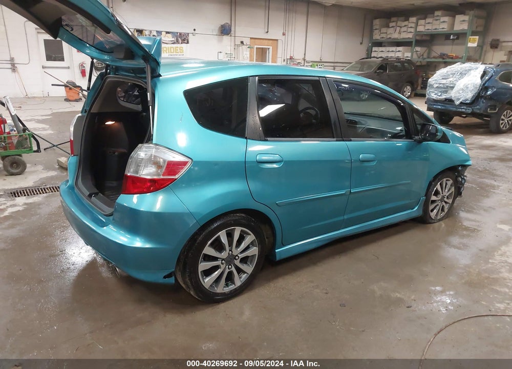 2012 HONDA FIT SPORT VIN: JHMGE8H56CC003419