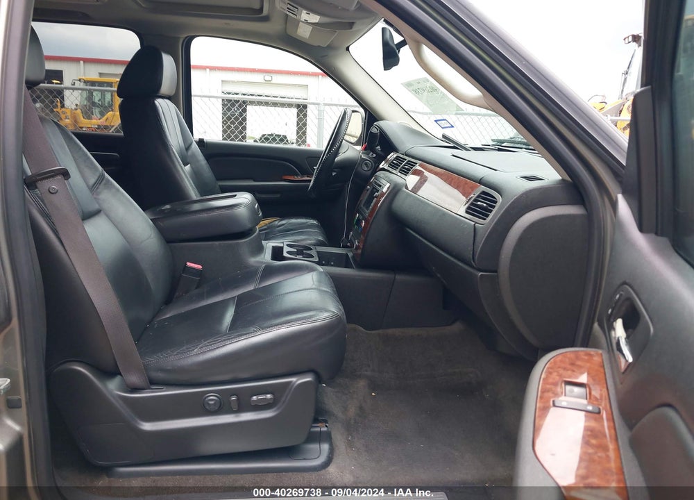 2008 CHEVROLET TAHOE LT VIN: 1GNFC13078R150978