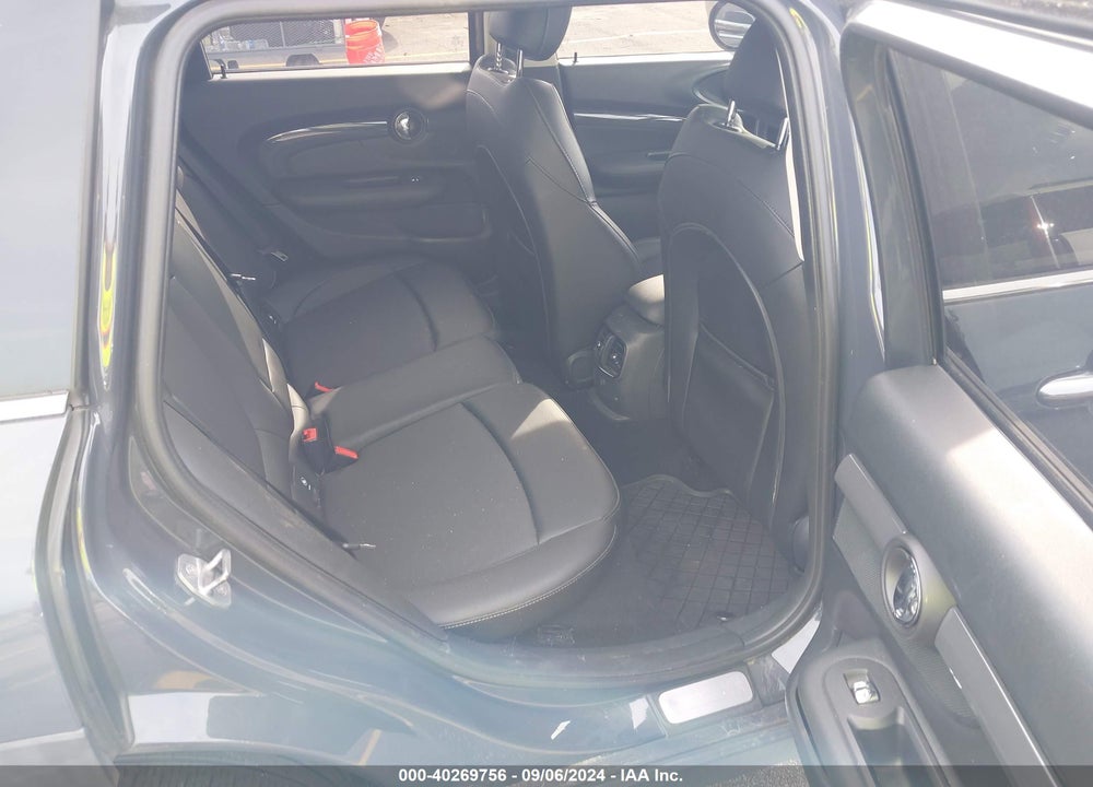 2017 MINI CLUBMAN COOPER S VIN: WMWLU5C59H2E83137