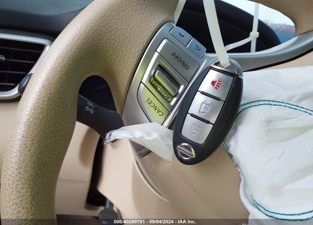 2015 NISSAN ROGUE VIN: 5N1AT2MTXFC801047