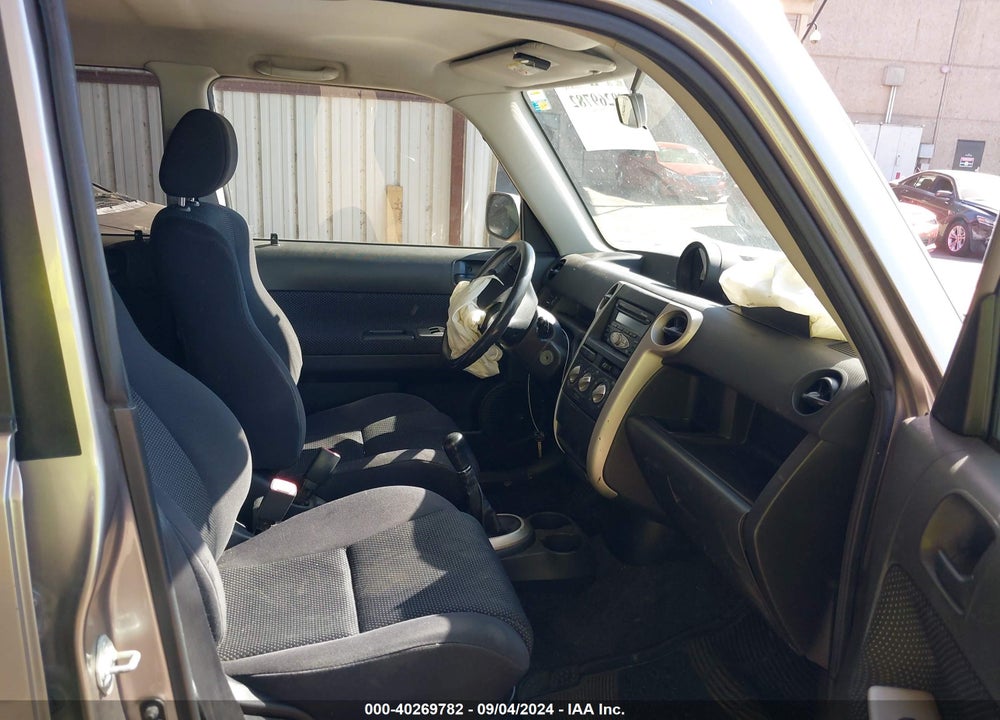 2006 SCION XB VIN: JTLKT334664033803
