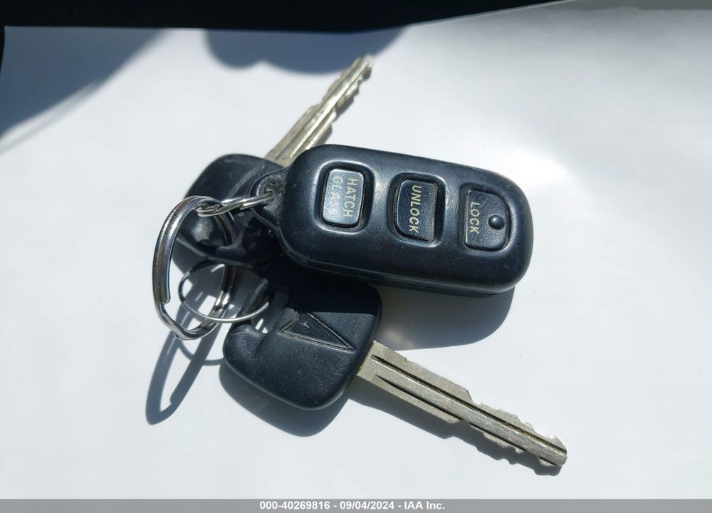 2006 PONTIAC VIBE VIN: 5Y2SL65866Z463301